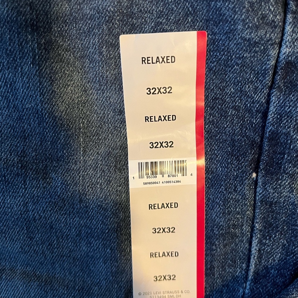 signature by Levi Strauss & Co. - Men’s Relaxed Fit Jeans, size 32x32 Dark wash - Picture 3 of 5
